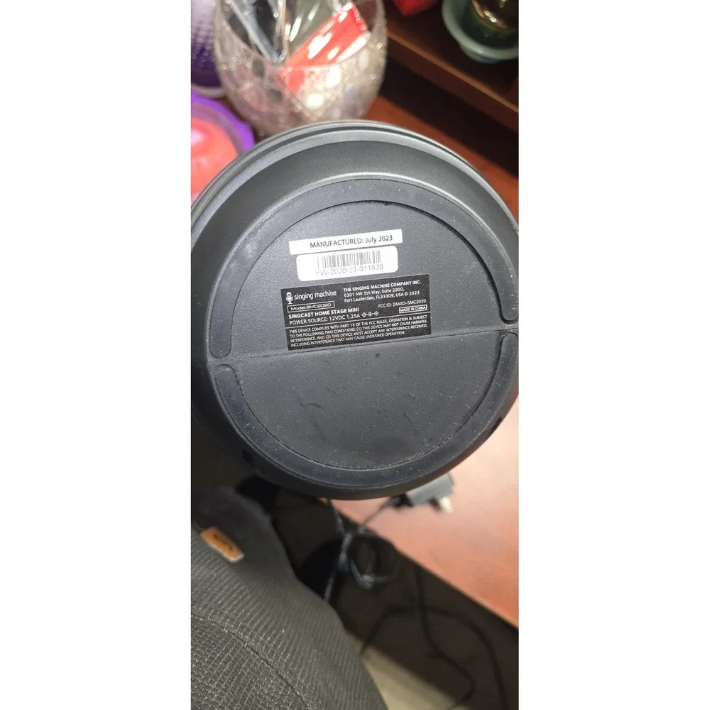 Singing Machine SingCast One karaoke system. No Microphone